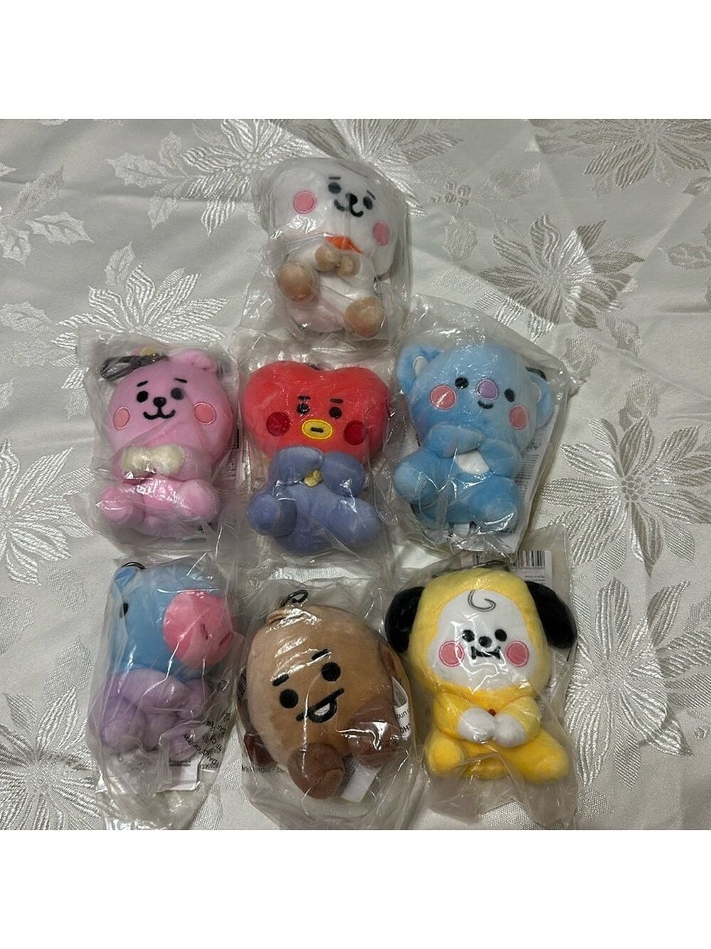 Brand New 7 pcs BT21 BTS Line Friends‎